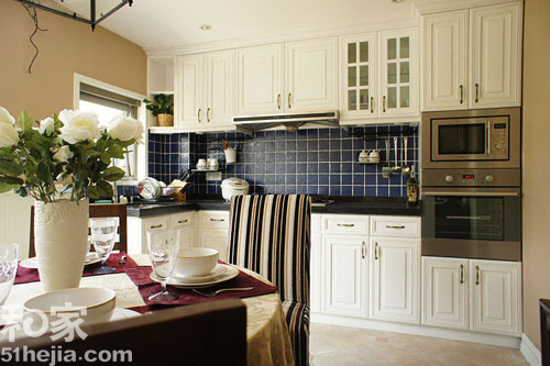 温馨高效厨房设计 90平简约美式婚房