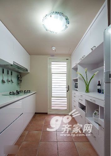 改造24年房龄三室二厅 台湾MM巧装简约风独居屋