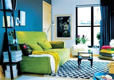 家具,不做繁复的主题墙,色彩也要避免凌乱,沙发和电视柜的颜色最好