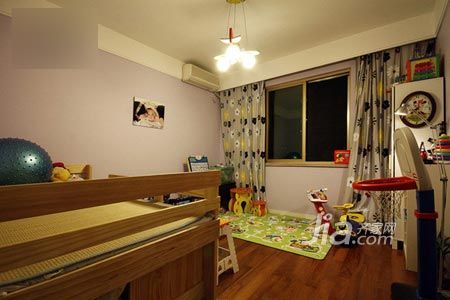 安静幸福三口之家 25万装起3居室0
