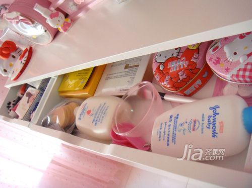 二手房惊变甜蜜小屋 满屋秀Hello kitty0