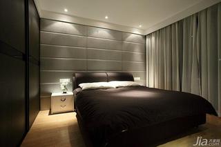 现代简约风格二居室120平米卧室软包背景墙床效果图