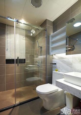 现代简约风格三居室卫生间淋浴房婚房平面图