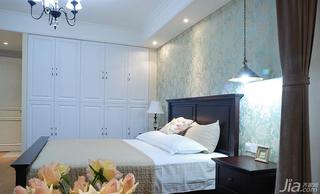 美式风格二居室100平米卧室床效果图