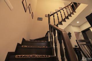 美式风格别墅140平米以上楼梯效果图