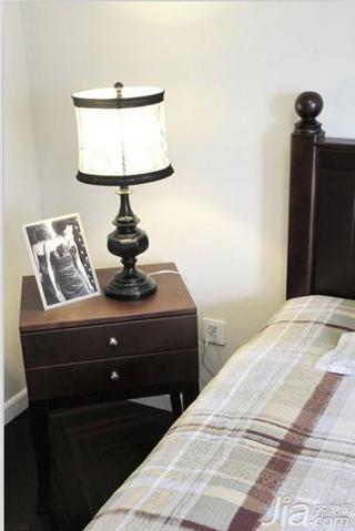 宜家风格二居室90平米卧室床头柜图片