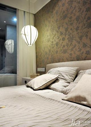 新中式风格三居室110平米卧室背景墙灯具图片