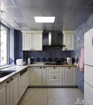 新古典风格三居室富裕型厨房吊顶橱柜图片