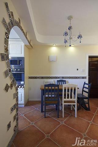 地中海风格二居室80平米餐厅餐桌效果图