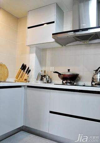 现代简约风格二居室白色90平米厨房橱柜图片