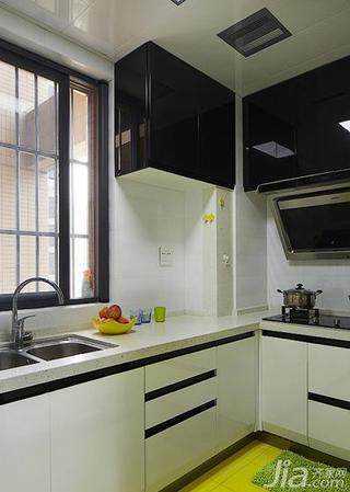 现代简约风格二居室80平米厨房吊顶橱柜设计图纸