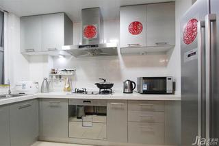 现代简约风格三居室120平米厨房橱柜安装图