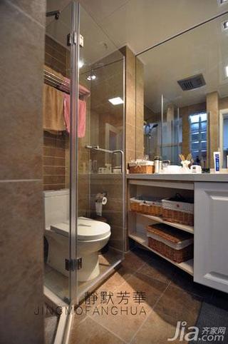 现代简约风格二居室70平米卫生间淋浴房安装图