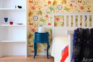 地中海风格二居室100平米卧室背景墙床头柜图片