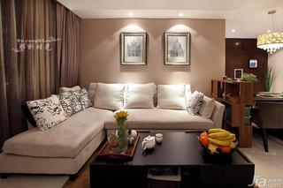 现代简约风格二居室70平米客厅沙发图片