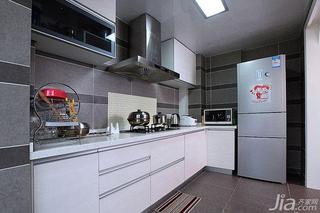 现代简约风格二居室10-15万厨房装潢