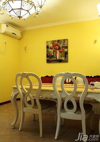 地中海风格二居室黄色60平米餐厅餐桌效果图