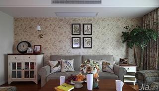 美式风格三居室110平米客厅沙发效果图