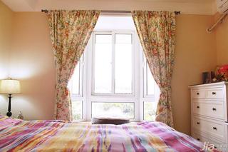 美式风格二居室小清新100平米飘窗窗帘图片