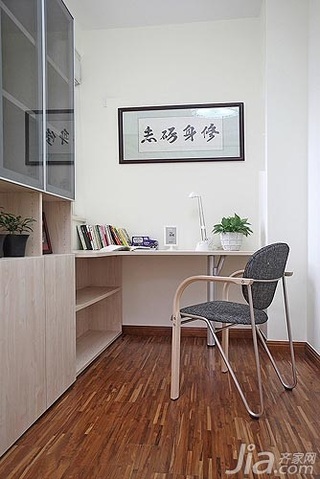 中式风格四房富裕型70平米书房书桌新房家居图片