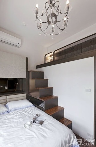 日式风格二居室5-10万50平米客厅楼梯床新房平面图