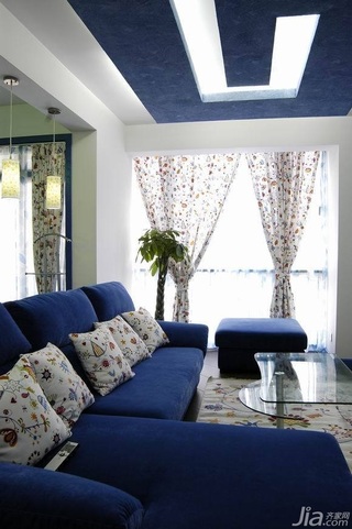 地中海风格二居室15-20万90平米客厅沙发图片