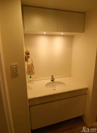 简约风格二居室5-10万90平米卫生间洗手台婚房家装图片