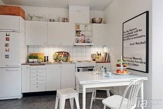 北欧风格公寓40平米餐厅餐桌图片