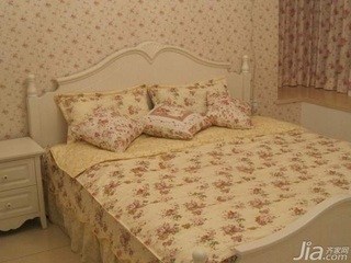 田园风格二居室富裕型100平米卧室床图片
