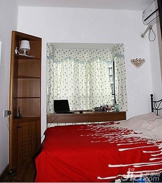 田园风格小户型经济型40平米卧室床图片