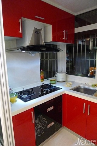 欧式风格二居室红色10-15万80平米厨房橱柜安装图