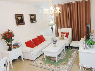 欧式风格二居室10-15万70平米客厅沙发图片