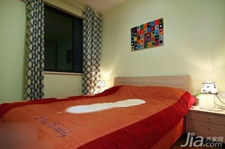 简约风格四房简洁豪华型120平米卧室床新房家装图片