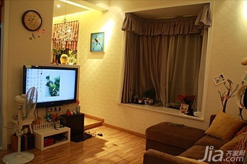 二居室装修,混搭风格,婚房,50平米装修,40平米装修,3万以下装修,3万-5万装修,经济型装修,窗帘,客厅