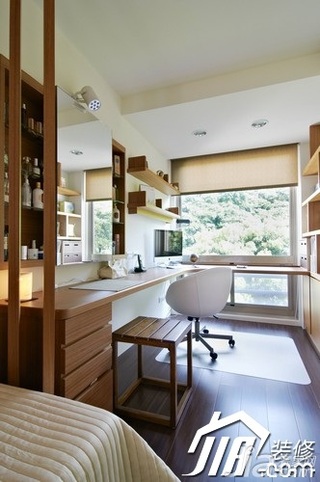 日式风格小户型富裕型70平米玄关隔断书桌效果图