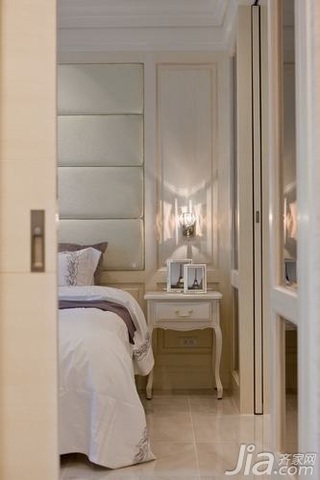 新古典风格一居室富裕型40平米卧室床头柜效果图