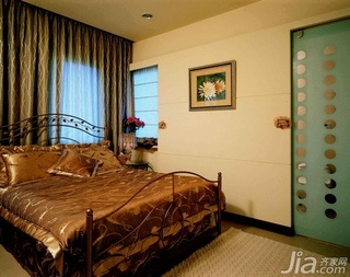 简约风格三居室舒适70平米卧室床图片
