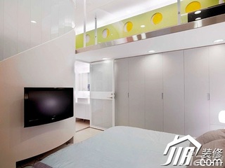 混搭风格复式简洁60平米卧室电视背景墙床效果图