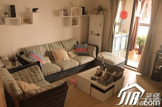 混搭风格小户型舒适经济型客厅沙发背景墙沙发图片