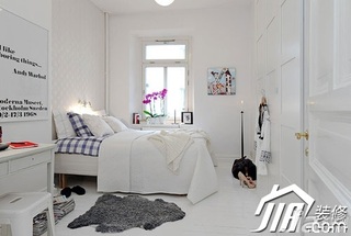 欧式风格一居室富裕型80平米卧室床效果图