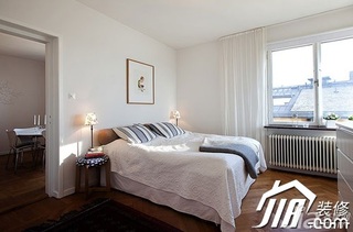 欧式风格二居室90平米卧室床效果图