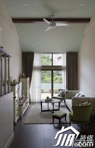 美式乡村风格跃层舒适富裕型110平米客厅沙发效果图