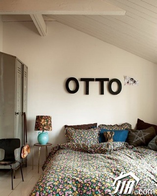 混搭风格公寓舒适富裕型120平米卧室床图片