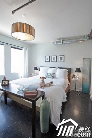 混搭风格公寓舒适富裕型110平米卧室床效果图