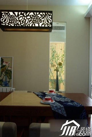 中式风格公寓10-15万100平米餐厅餐桌效果图