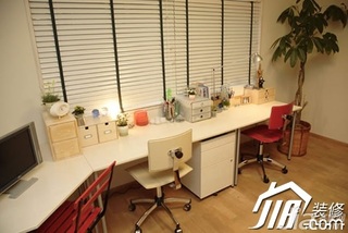 日式风格二居室80平米工作区书桌图片