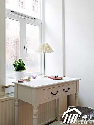 简约风格小户型简洁白色3万-5万40平米卧室书桌效果图
