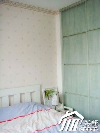 田园风格复式70平米卧室壁纸效果图