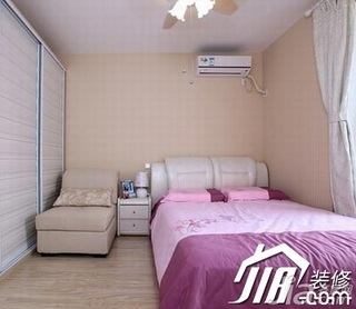 简约风格公寓舒适5-10万80平米卧室床效果图