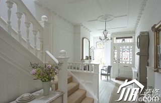 地中海风格别墅白色豪华型楼梯灯具图片